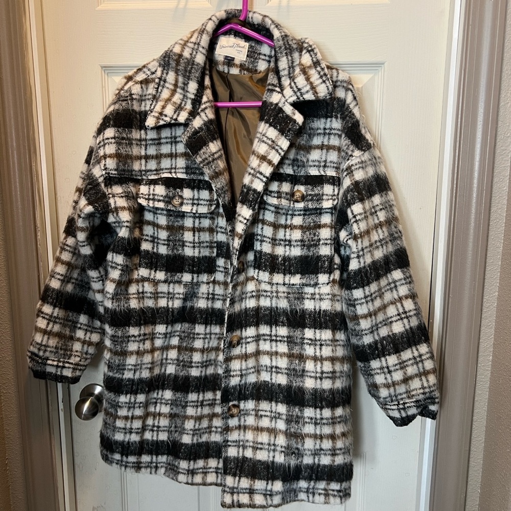 Universal Thread Women's Plaid Pea Coat - Black and Cream